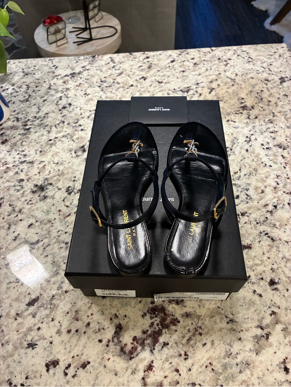 Saint Laurent Black Patent Leather Thong Sandals with Gold YSL Logo - Picture 3 of 8